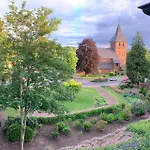 Hotel Burg 4*