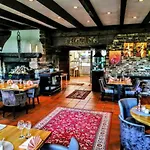 Burg Hotell 4*