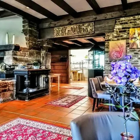 Hotel Burg Wassenberg