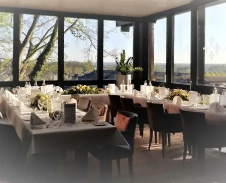 Burg Ξενοδοχείο