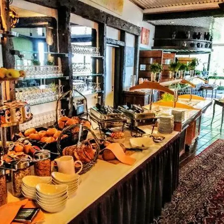 Burg Ξενοδοχείο